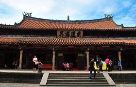 kaiyuan temple exterior