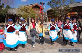 1 Day Naxi Village and Shuhe Old Town Tour