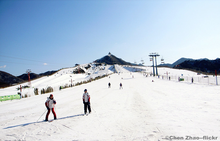 Wonderful 5 Days Beijing Winter Skiing Tour